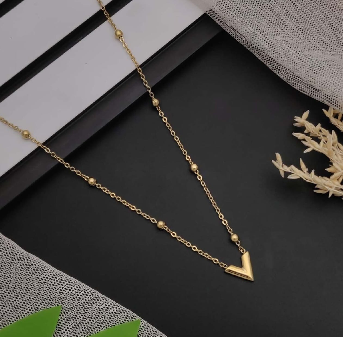 Elegant Anti Tarnish V Shape Pendant Chain-Gold :ABDN1014